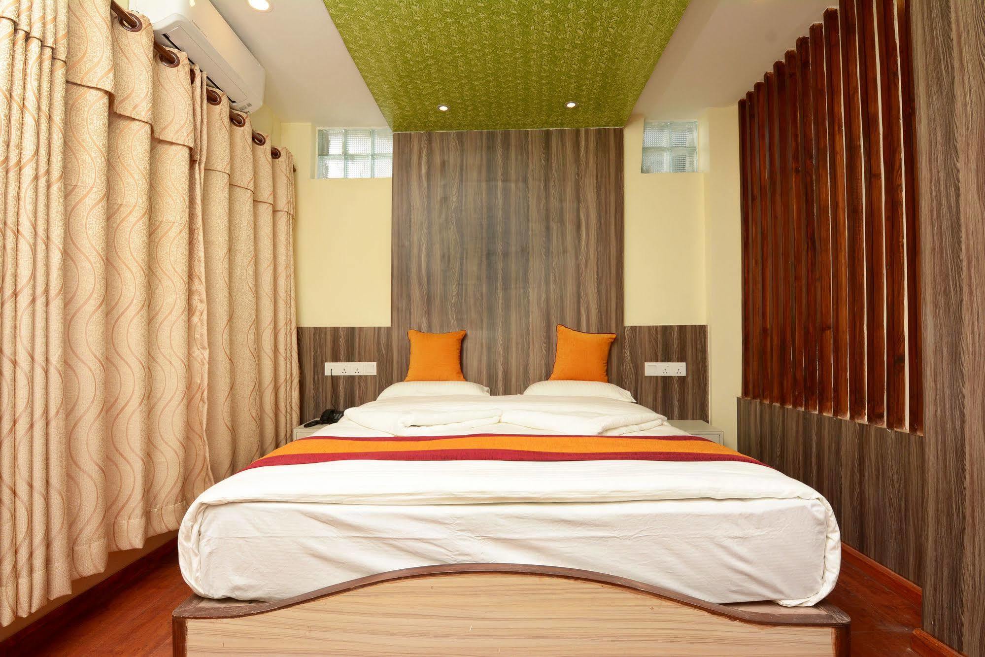 Maya Boutique Hotel Catmandu Exterior foto